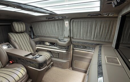 Mercedes-Benz V-Класс, 2023 год, 42 000 000 рублей, 20 фотография