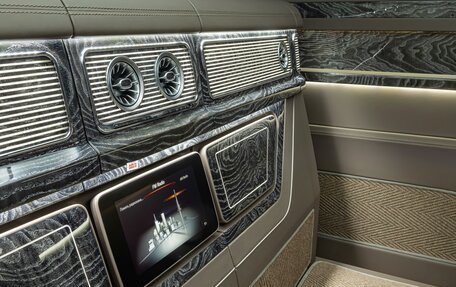 Mercedes-Benz V-Класс, 2023 год, 42 000 000 рублей, 31 фотография