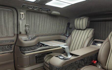 Mercedes-Benz V-Класс, 2023 год, 42 000 000 рублей, 40 фотография
