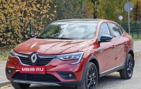 Renault Arkana I, 2021 год, 2 300 000 рублей, 2 фотография