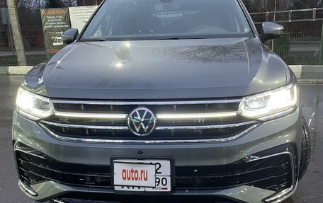 Volkswagen Tiguan II, 2021 год, 4 570 000 рублей, 10 фотография