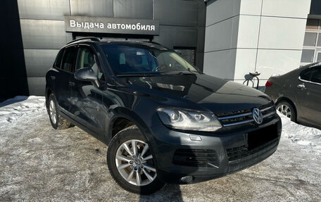Volkswagen Touareg III, 2011 год, 1 949 000 рублей, 3 фотография