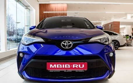 Toyota C-HR I рестайлинг, 2020 год, 2 725 000 рублей, 2 фотография