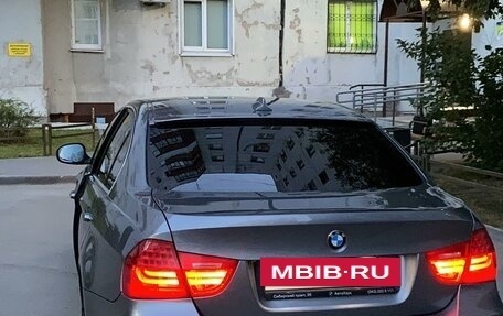 BMW 3 серия, 2011 год, 1 480 000 рублей, 2 фотография