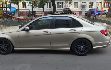 Mercedes-Benz C-Класс, 2012 год, 1 550 000 рублей, 1 фотография