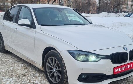 BMW 3 серия, 2018 год, 2 450 000 рублей, 16 фотография
