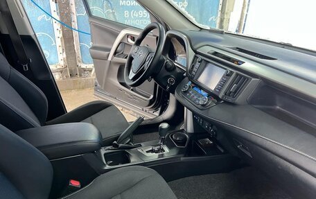 Toyota RAV4, 2017 год, 2 600 000 рублей, 16 фотография