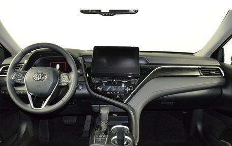Toyota Camry, 2023 год, 5 030 500 рублей, 14 фотография