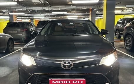 Toyota Camry, 2016 год, 2 300 000 рублей, 2 фотография