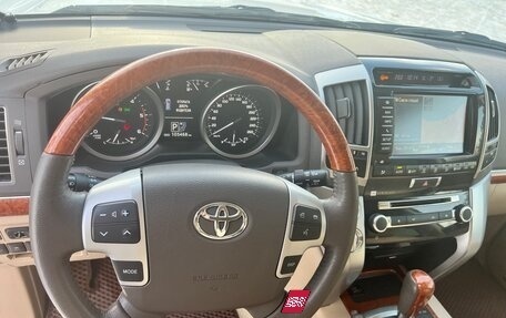 Toyota Land Cruiser 200, 2014 год, 5 900 000 рублей, 7 фотография