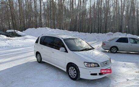 Toyota Ipsum II, 1997 год, 660 000 рублей, 2 фотография