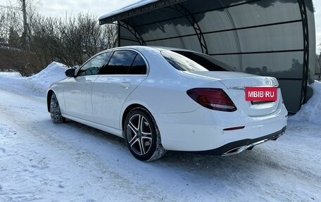 Mercedes-Benz E-Класс, 2017 год, 4 100 000 рублей, 6 фотография