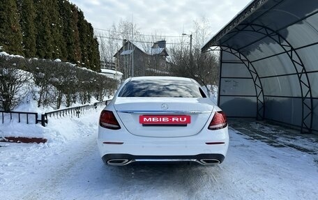 Mercedes-Benz E-Класс, 2017 год, 4 100 000 рублей, 5 фотография