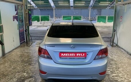 Hyundai Solaris II рестайлинг, 2012 год, 880 000 рублей, 5 фотография