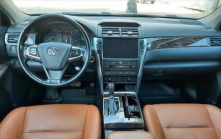 Toyota Camry, 2016 год, 2 070 000 рублей, 2 фотография