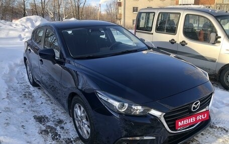 Mazda 3, 2016 год, 1 800 000 рублей, 2 фотография
