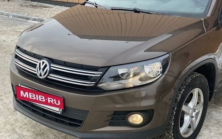 Volkswagen Tiguan I, 2015 год, 1 460 000 рублей, 2 фотография