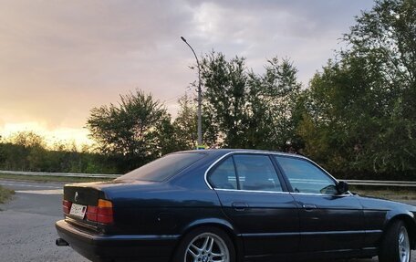 BMW 5 серия, 1989 год, 700 000 рублей, 3 фотография