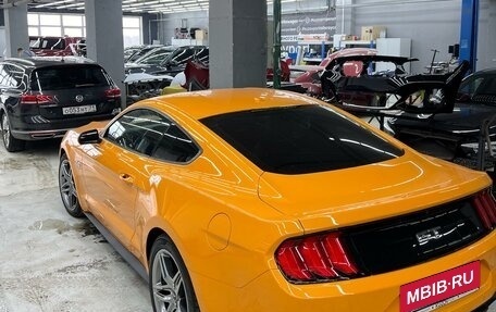Ford Mustang VI рестайлинг, 2018 год, 4 500 000 рублей, 5 фотография