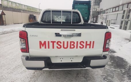 Mitsubishi L200 IV рестайлинг, 2023 год, 3 419 000 рублей, 4 фотография