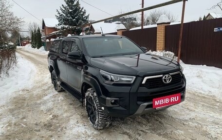 Toyota Hilux VIII, 2021 год, 5 650 000 рублей, 2 фотография