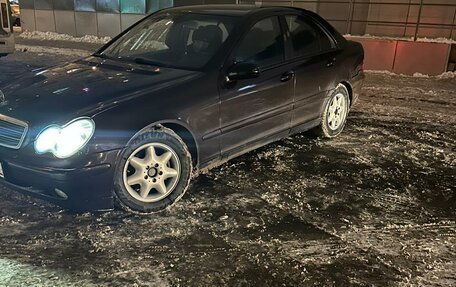 Mercedes-Benz C-Класс, 2002 год, 499 999 рублей, 3 фотография