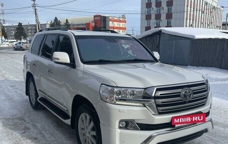 Toyota Land Cruiser 200, 2016 год, 6 700 000 рублей, 3 фотография