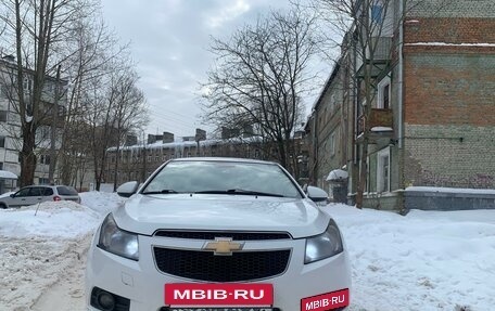 Chevrolet Cruze II, 2012 год, 646 000 рублей, 3 фотография