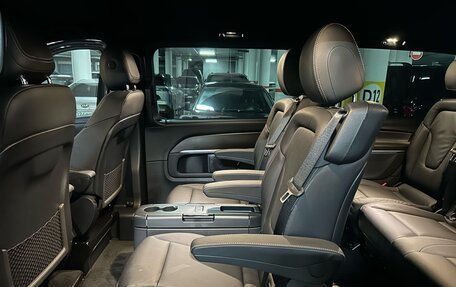 Mercedes-Benz V-Класс, 2022 год, 15 200 000 рублей, 11 фотография