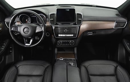 Mercedes-Benz GLS, 2017 год, 6 240 000 рублей, 32 фотография