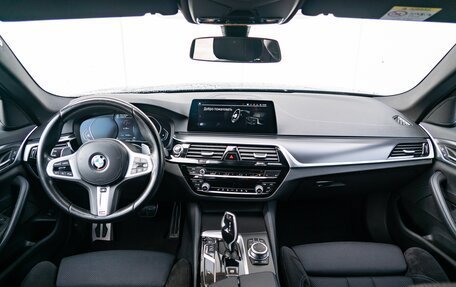 BMW 5 серия, 2020 год, 4 990 000 рублей, 9 фотография