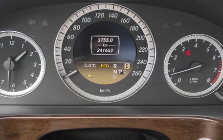 Mercedes-Benz E-Класс, 2012 год, 1 500 000 рублей, 10 фотография