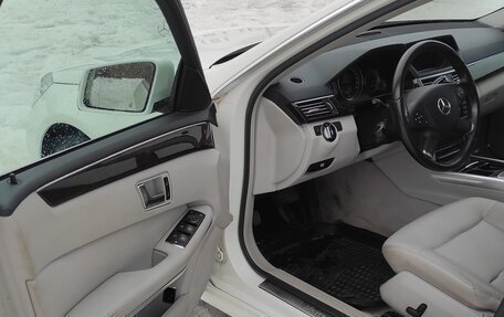 Mercedes-Benz E-Класс, 2012 год, 1 500 000 рублей, 16 фотография