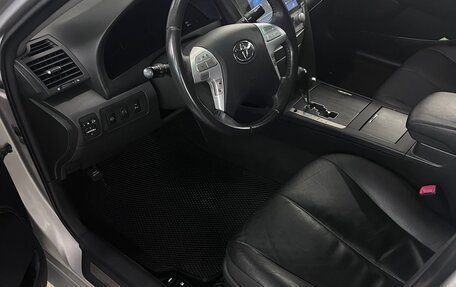 Toyota Camry, 2011 год, 1 800 000 рублей, 31 фотография