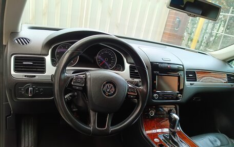 Volkswagen Touareg III, 2012 год, 2 450 000 рублей, 17 фотография