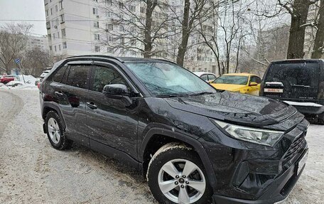 Toyota RAV4, 2021 год, 2 600 000 рублей, 18 фотография