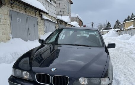 BMW 5 серия, 2000 год, 650 000 рублей, 2 фотография