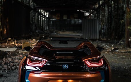 BMW i8 I рестайлинг, 2018 год, 10 фотография