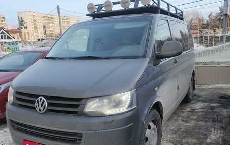 Volkswagen Caravelle T5, 2013 год, 2 990 000 рублей, 2 фотография
