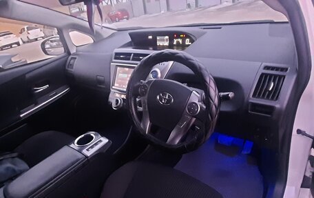 Toyota Prius Alpha I (ZVW40/41), 2014 год, 1 670 000 рублей, 5 фотография