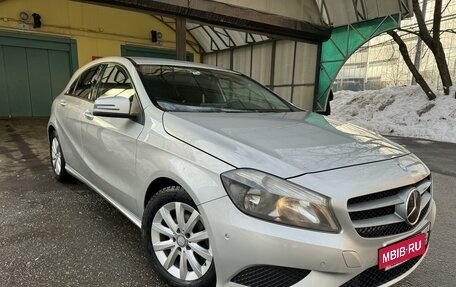 Mercedes-Benz A-Класс, 2013 год, 1 580 000 рублей, 3 фотография