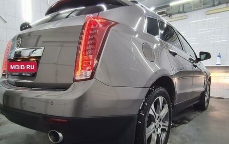 Cadillac SRX II рестайлинг, 2012 год, 1 990 000 рублей, 4 фотография