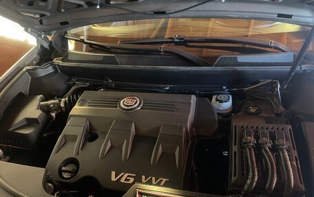 Cadillac SRX II рестайлинг, 2012 год, 1 990 000 рублей, 18 фотография