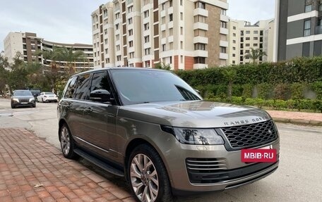 Land Rover Range Rover IV рестайлинг, 2019 год, 10 778 000 рублей, 2 фотография