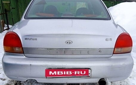 Hyundai Sonata IV рестайлинг, 2000 год, 350 000 рублей, 3 фотография