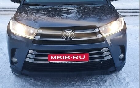 Toyota Highlander III, 2017 год, 4 000 000 рублей, 4 фотография