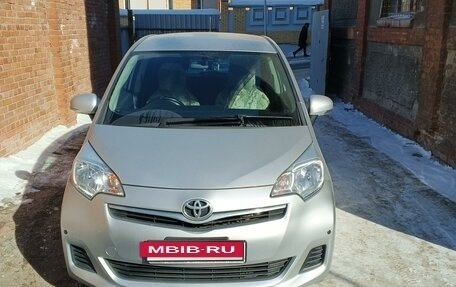 Toyota Ractis II, 2011 год, 1 180 000 рублей, 4 фотография