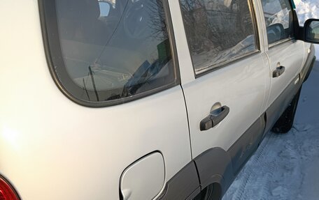 Chevrolet Niva I рестайлинг, 2012 год, 550 000 рублей, 4 фотография