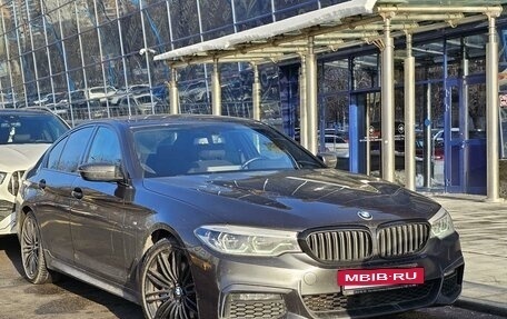 BMW 5 серия, 2019 год, 4 490 000 рублей, 2 фотография