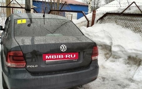 Volkswagen Polo VI (EU Market), 2016 год, 900 000 рублей, 2 фотография
